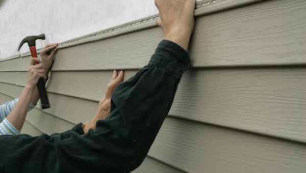 FIber Cement or Vinyl: Which Siding is Right for You? 